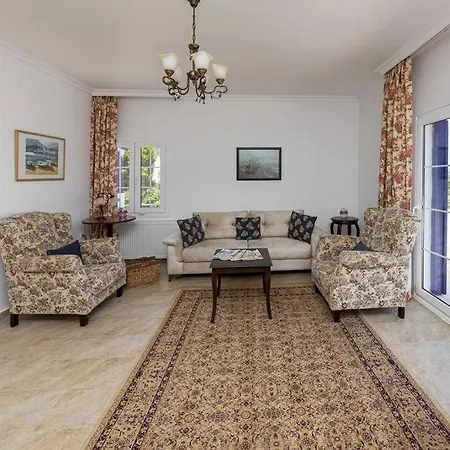 아파트 1 Bedroom House With Private Garden And Pool In 얄리카베크